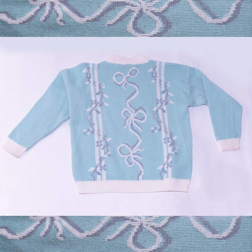 90s Vintage Baby Blue Adorable Ribbon Comfortable Kidcore Sweater
